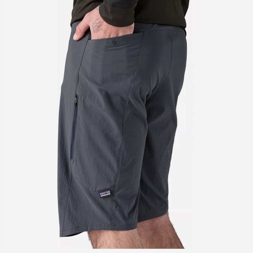 Patagonia, size 31, smoulder blue Landfarer bike shorts